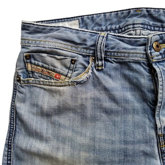 Diesel Mens Jeans New Fanker Reg Slim Bootcut in Wash Color 0826D Size 30W x 30L - Picture 4 of 16